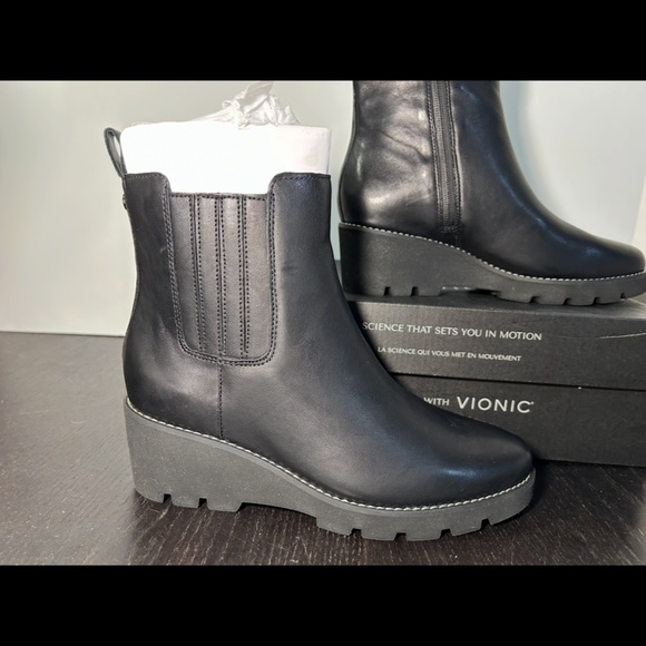 Vionic Aria Water Repellent Leather Platform Wedge Boots Black Womans 8M - Picture 1 of 16